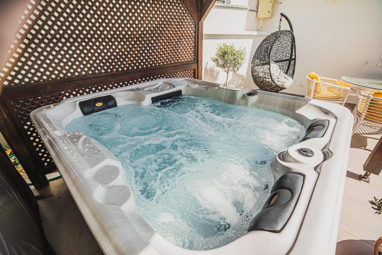 וודיצה Downtown Luxury Apartments With Hot Tub מראה חיצוני תמונה