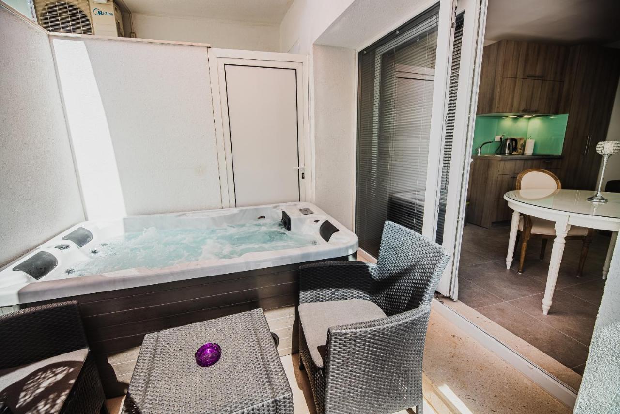וודיצה Downtown Luxury Apartments With Hot Tub מראה חיצוני תמונה