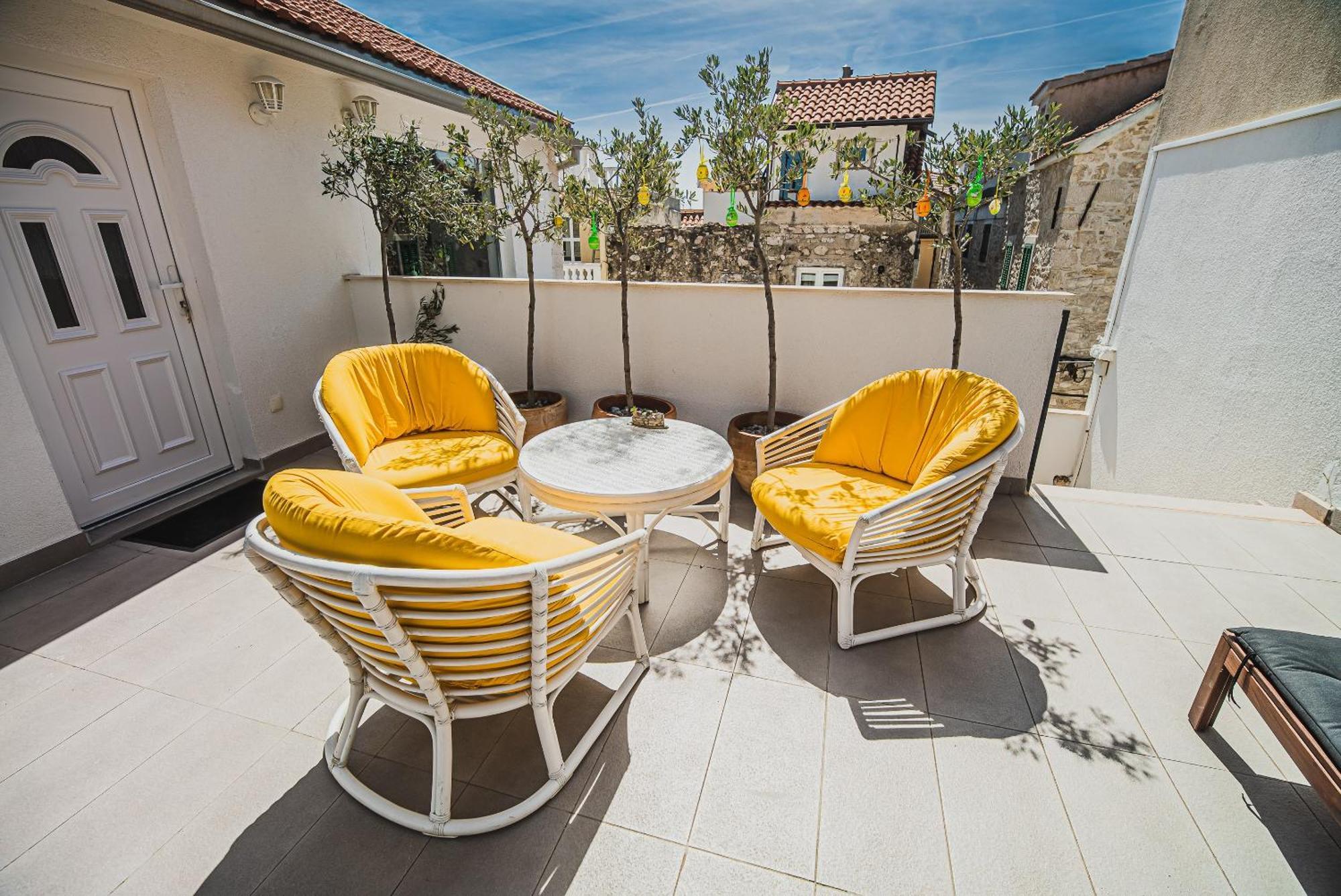 וודיצה Downtown Luxury Apartments With Hot Tub חדר תמונה